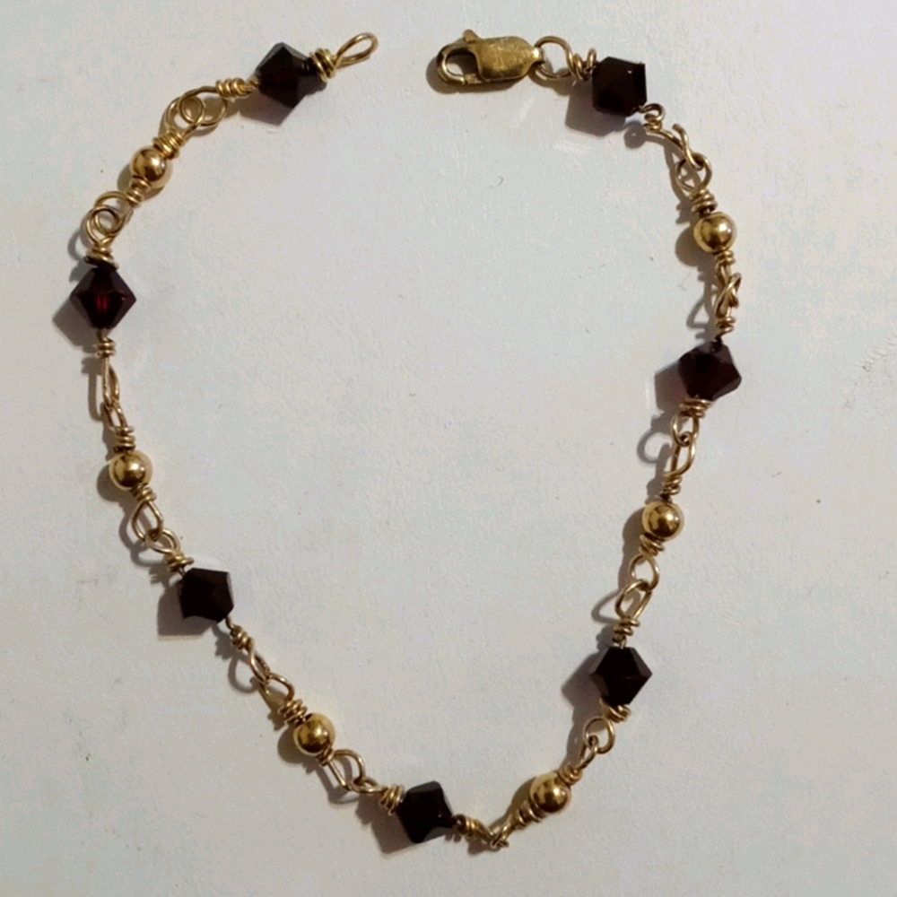 7 inch Gold tone and Crystal Bracelet